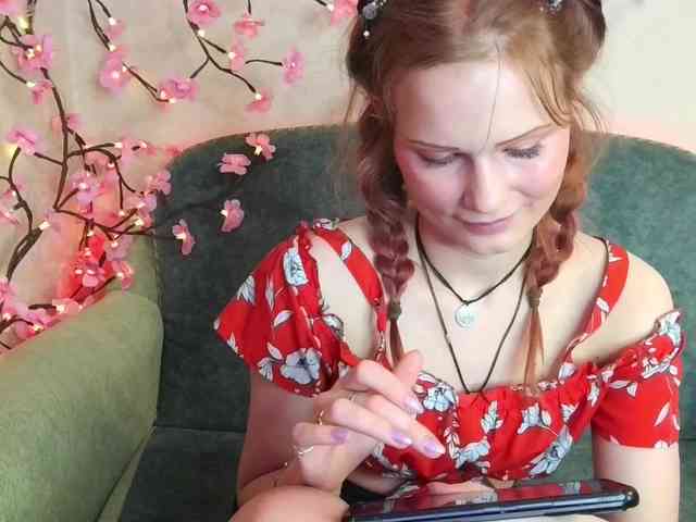 Merry_Cherry webcam