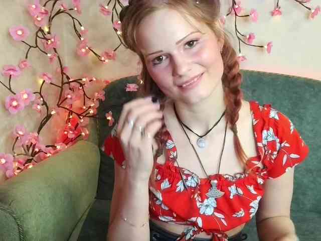 Merry_Cherry webcam