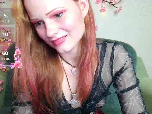 Merry_Cherry webcam