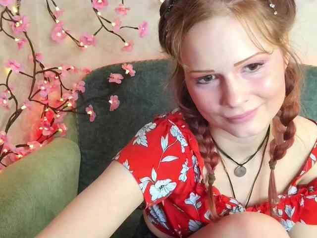 Merry_Cherry webcam