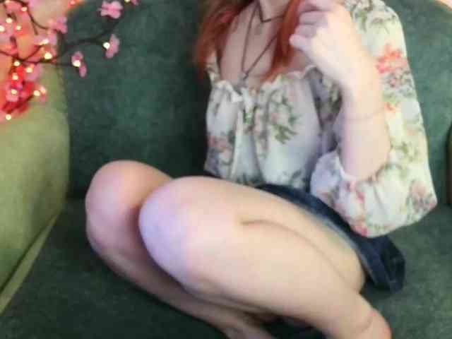 Merry_Cherry webcam