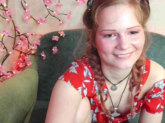 Merry_Cherry webcam