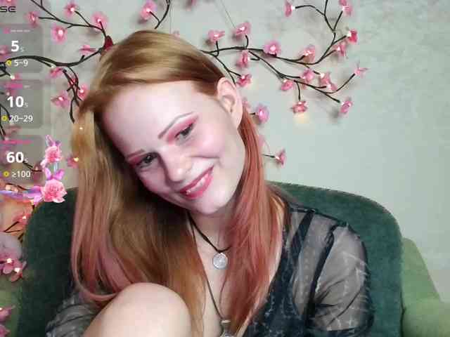 Merry_Cherry webcam