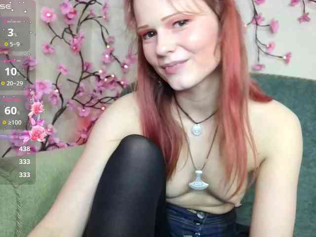 Merry_Cherry webcam