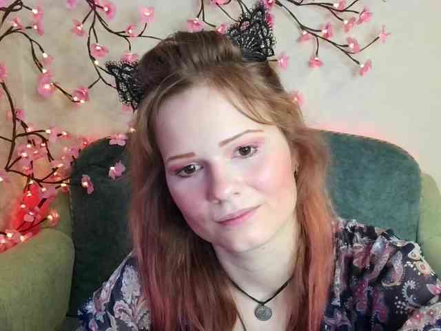 Merry_Cherry webcam