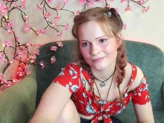 Merry_Cherry webcam