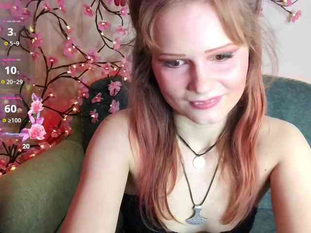 Merry_Cherry webcam