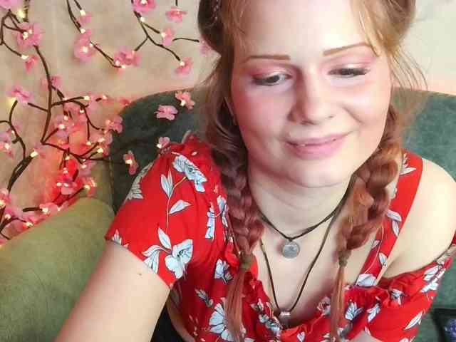 Merry_Cherry webcam