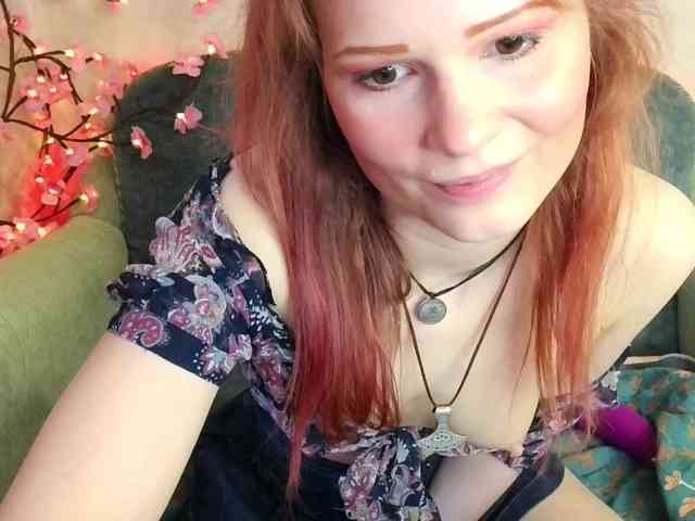 MerryChery Live Webcam on BongaCams