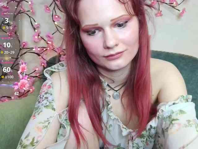 Merry_Cherry webcam
