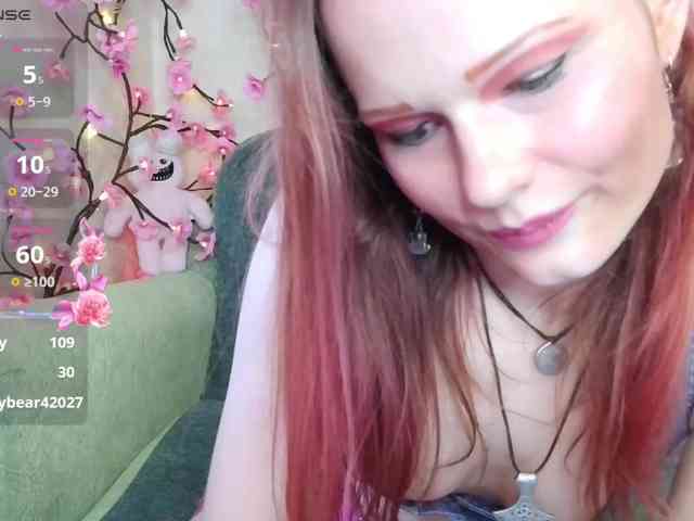 Merry_Cherry webcam