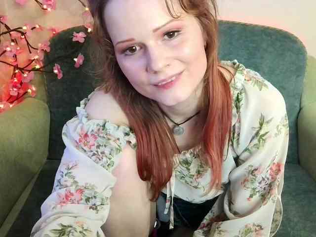 Merry_Cherry webcam