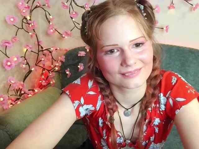 Merry_Cherry webcam