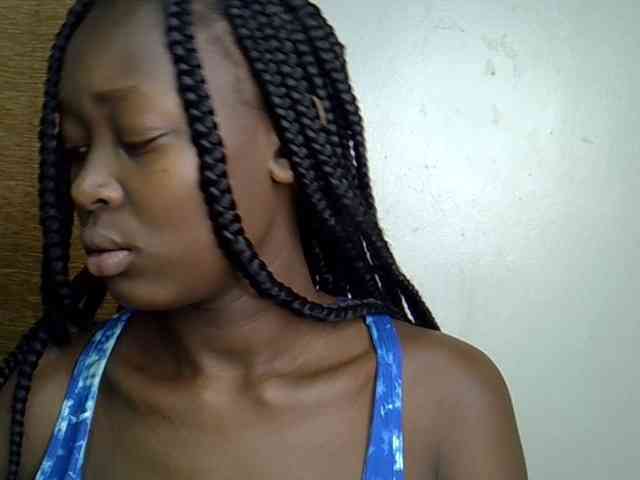 Sexxyvee224 webcam