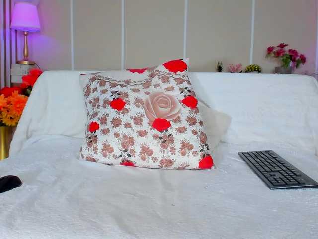 NatyPrecious from BongaCams is Freechat