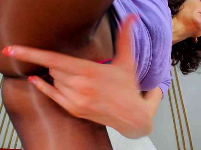 NatyPrecious webcam