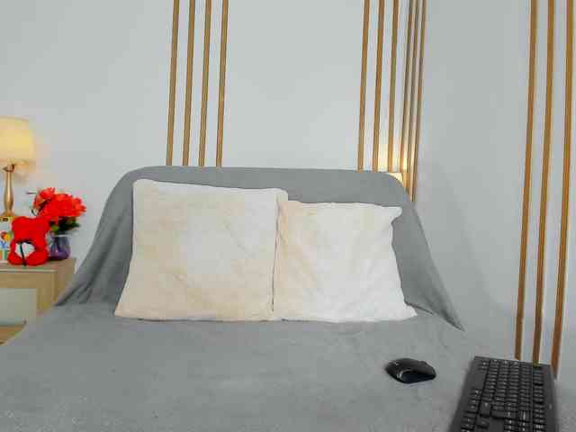 NatyPrecious webcam