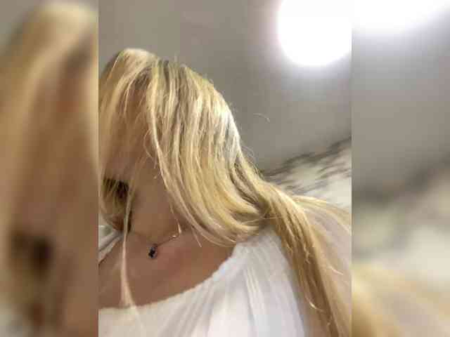 JULIE21 webcam