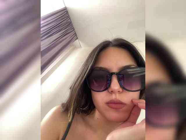 JULIE21 webcam