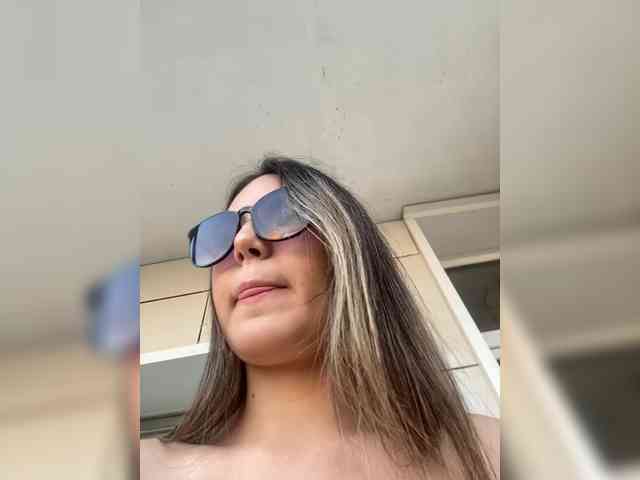 JULIE21 webcam