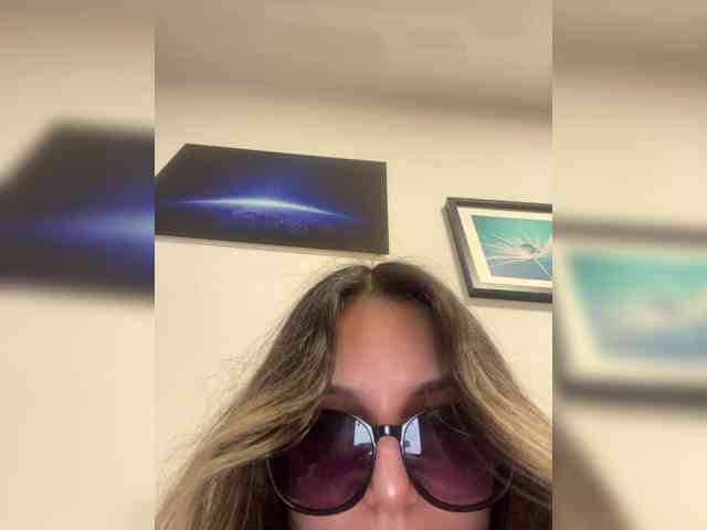 JULIE21 webcam