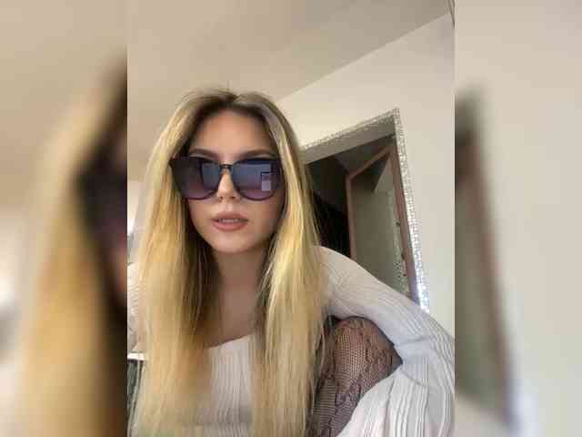 JULIE21 webcam