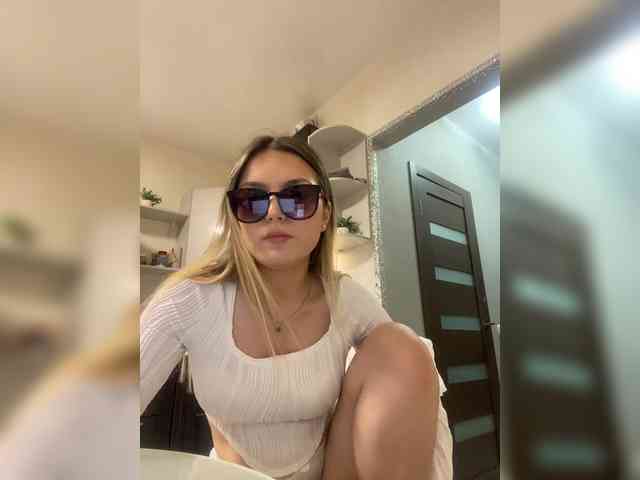 JULIE21 webcam