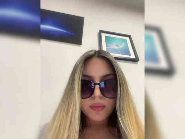 JULIE21 webcam