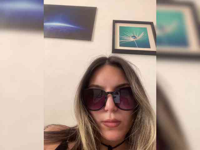 JULIE21 webcam