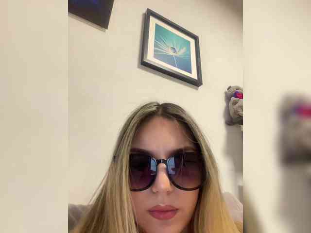 JULIE21 webcam