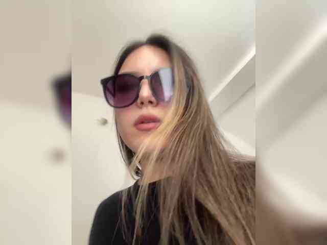JULIE21 webcam