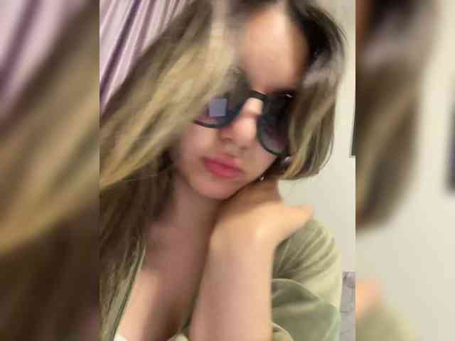 JULIE21 webcam