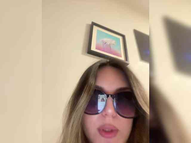 JULIE21 webcam