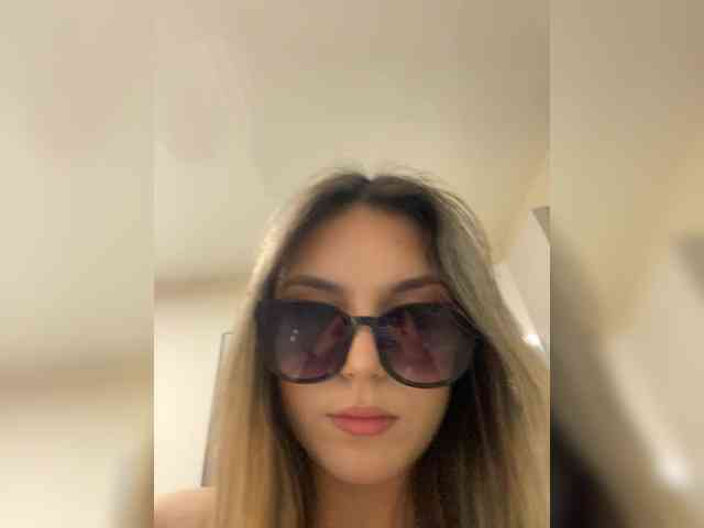 JULIE21 webcam