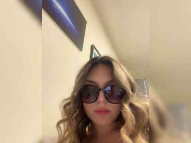 JULIE21 webcam