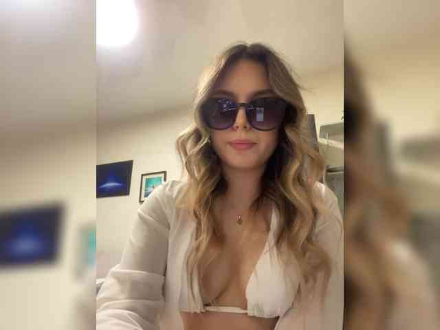 JULIE21 webcam