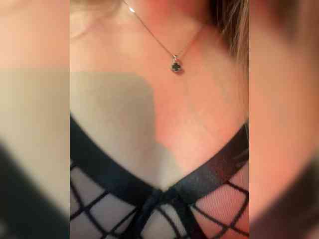 JULIE21 webcam