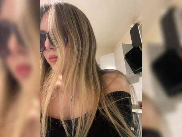 JULIE21 webcam