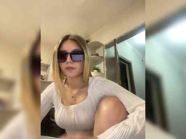 JULIE21 webcam