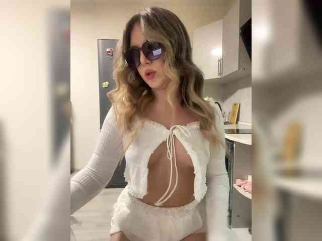 JULIE21