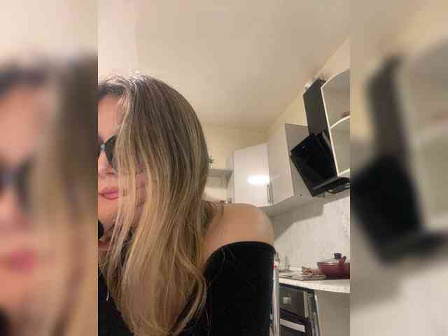 JULIE21 webcam