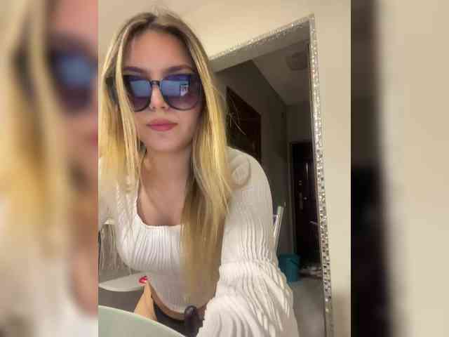 JULIE21 webcam