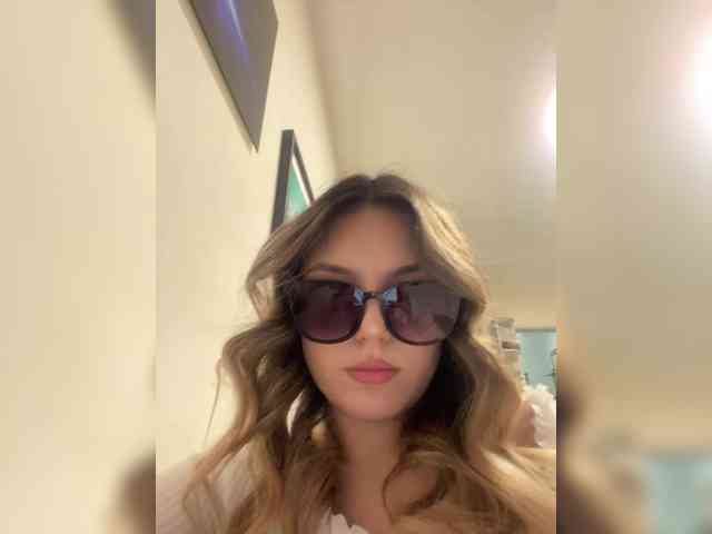 JULIE21 webcam