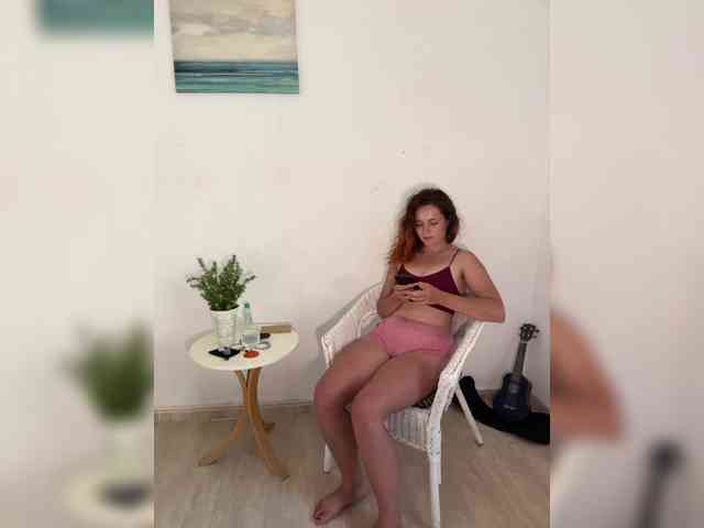 VickyBoom webcam