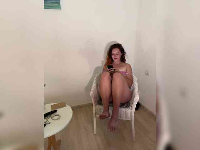 VickyBoom webcam