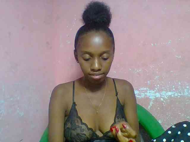 Marceliahh webcam