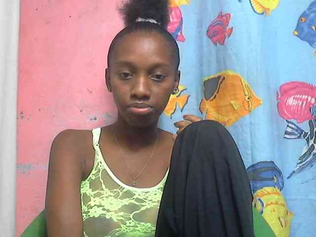 Marceliahh webcam