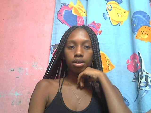 Marceliahh webcam
