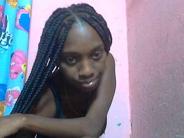 Marceliahh webcam