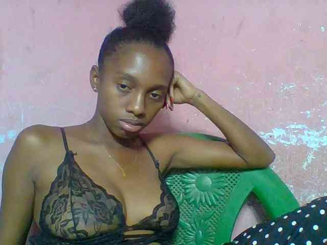 Marceliahh webcam